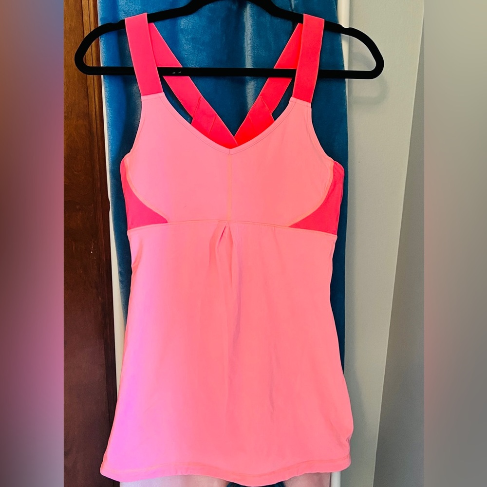 Lucy workout top